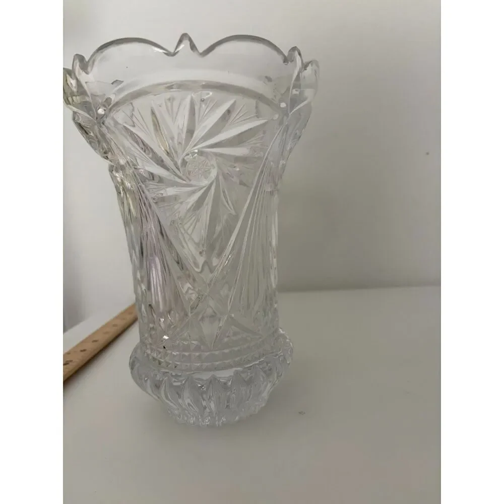 vtg 24% lead crystal pinwheel pattern heavy cut vase